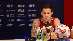 组织者！维塔尔本场比赛有6次关键传球，刷新个人单场中超新高