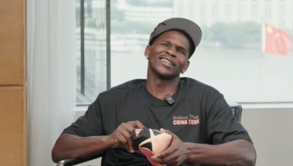 沙巴体育-吐槽队友哈登签名鞋？华子：我不喜欢别人穿其他的阿迪鞋对抗我